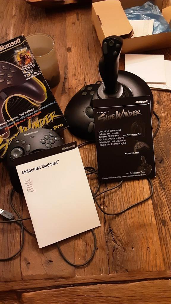 Vintage Microsoft Motorcross Madness, Urban Assault en Joyst, Games en Spelcomputers, Games | Pc, Zo goed als nieuw, Ophalen of Verzenden