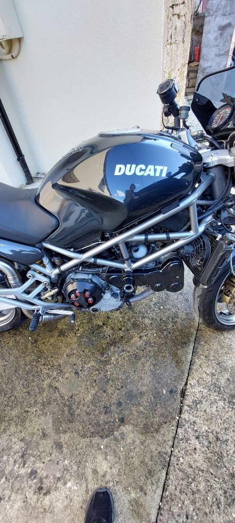 Ducati 916 S4, Motos, Motos | Ducati, Particulier, Naked bike, plus de 35 kW, 2 cylindres, Enlèvement ou Envoi