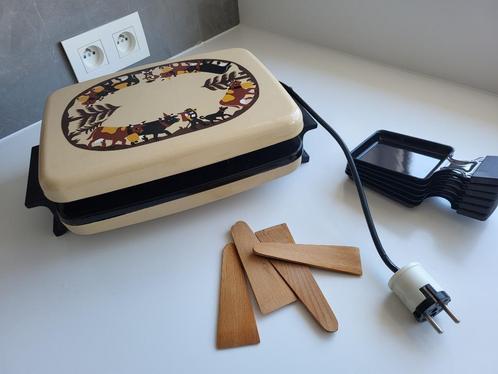 Gourmet raclette met Zwitsers motief, Elektronische apparatuur, Gourmetstellen, Zo goed als nieuw, 4 t/m 7 personen, Ophalen of Verzenden