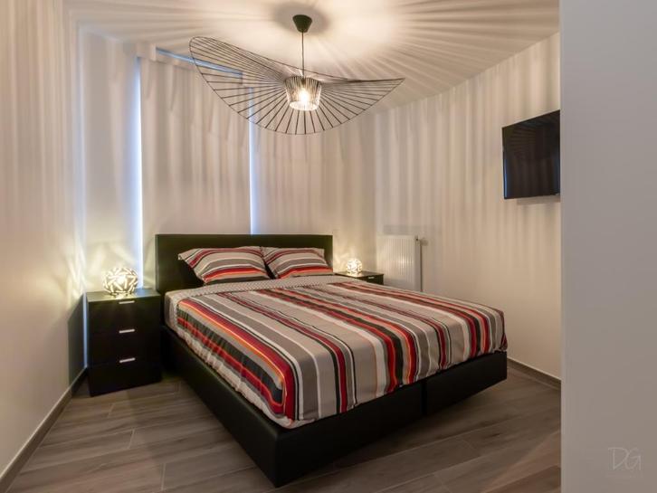 Luxe vakantie aan zee in Design Appartement Empire Oostende!, Vakantie, Vakantiehuizen | België, Antwerpen of Vlaanderen, Appartement