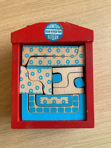 Furniture store - Susan Wynter Toys England beschikbaar voor biedingen