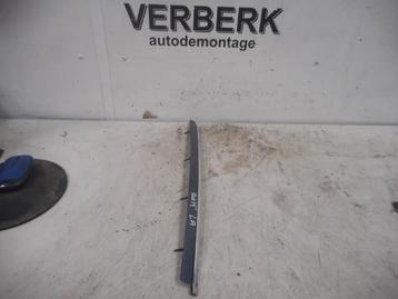 SIERLIJST Volvo 740 Estate (01-1985/12-1992) beschikbaar voor biedingen