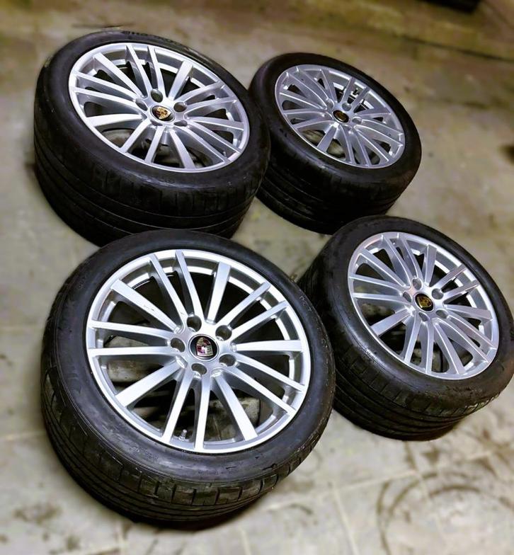 Originele 20 inch Porsche Panamera 971 zomerset, Auto-onderdelen, Banden en Velgen, Banden en Velgen, Zomerbanden, 20 inch, 315 mm