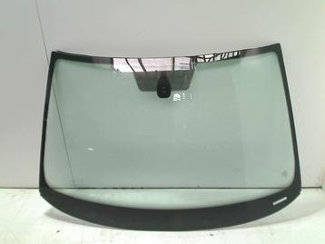 VOORRUIT Skoda Fabia III Combi (NJ5) (01-2014/12-2022) beschikbaar voor biedingen