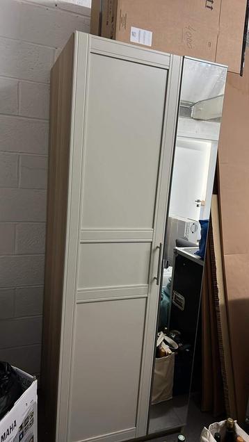 Armoire penderie Ikea avec miroir