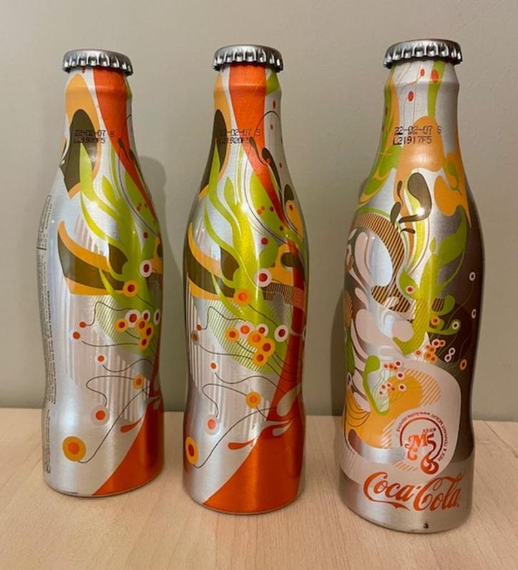 Te koop: 3 sierflesjes coca-cola, Verzamelen, Overige Verzamelen, Zo goed als nieuw, Ophalen of Verzenden