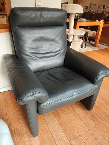 Lederen fauteuil  beschikbaar voor biedingen