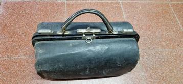 vintage dokterstas  beschikbaar voor biedingen