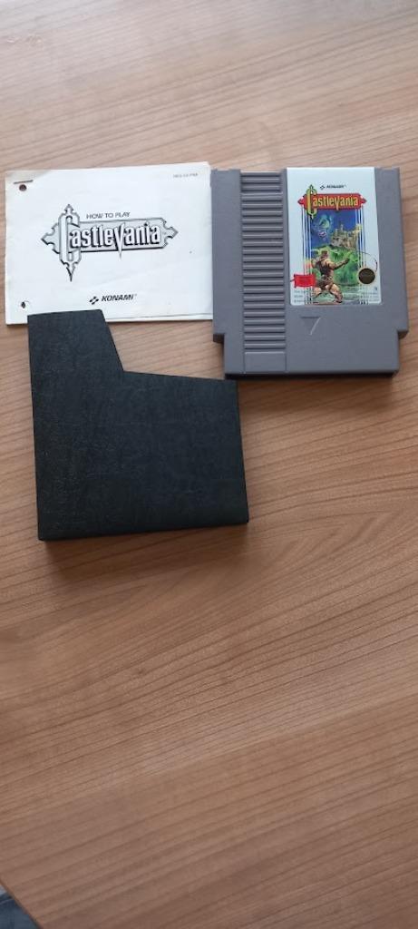 Nintendo (NES) spel Castlevania + handleiding, Games en Spelcomputers, Games | Nintendo NES, Zo goed als nieuw, Avontuur en Actie