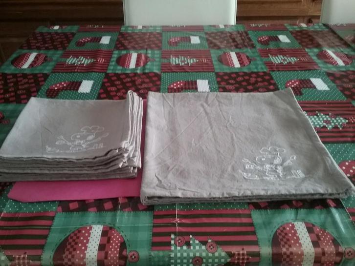 6 kleine en 2 grote stoffen servetten van Snoopy, Huis en Inrichting, Keuken | Textiel, Zo goed als nieuw, Ophalen of Verzenden