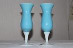 Blauwe opaline vaas, Huis en Inrichting, Blauw, Ophalen of Verzenden, Minder dan 50 cm, Glas
