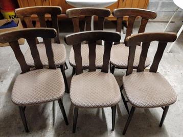 6 oude stoelen