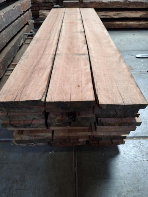 30cm brede hardhouten  planken  Herzaagd  uit oude balken, Bricolage & Construction, Bois & Planches, Utilisé, Enlèvement ou Envoi