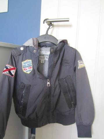 Jas Vingino 8 jaar beschikbaar voor biedingen