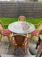 Rotan tafel met stoelen en glazen blad, Huis en Inrichting, 100 tot 150 cm, Gebruikt, Vier personen, Rotan