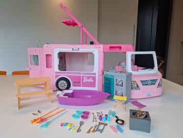Barbie-kampeerbus beschikbaar voor biedingen