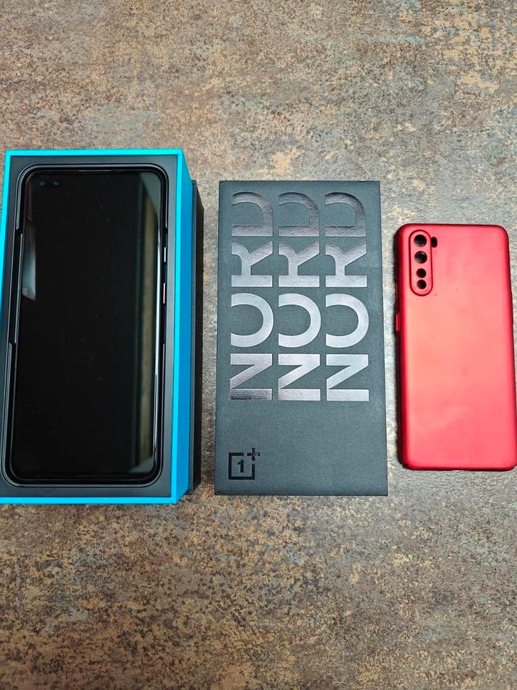 OnePlus Nord vendu avec chargeur rapide et boîte d'origine, Telecommunicatie, Mobiele telefoons | Overige merken, Overige modellen