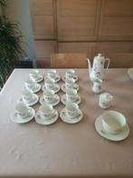 Servies Hutschenreuther Azberg-Bavaria met bloemetjesmotief, Huis en Inrichting, Keuken | Servies, Ophalen, Compleet servies