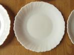 vintage arcopal 6 assiettes a dessert modèle Seca, Huis en Inrichting, Ophalen of Verzenden, Zo goed als nieuw, Bord(en)