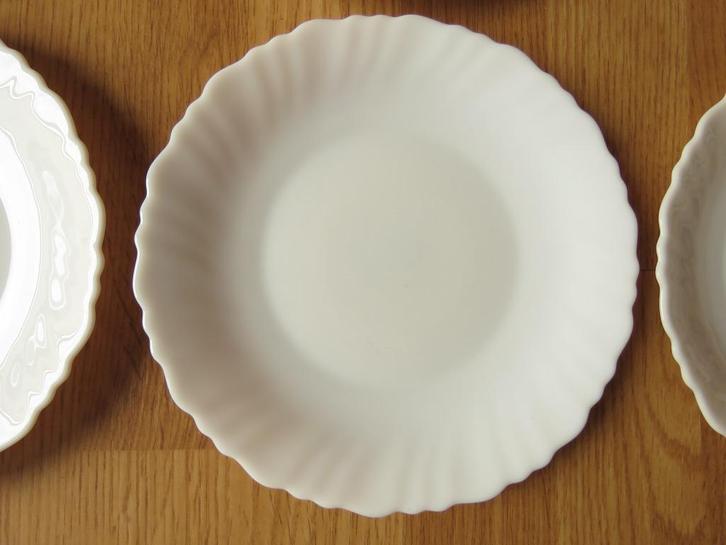 vintage arcopal 6 assiettes a dessert modèle Seca, Huis en Inrichting, Keuken | Servies, Zo goed als nieuw, Bord(en), Ophalen of Verzenden