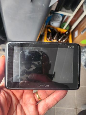 GPS tomtom GO ( model 4CS01 ), Autos : Divers, Navigation de voiture, Enlèvement ou Envoi, Comme neuf