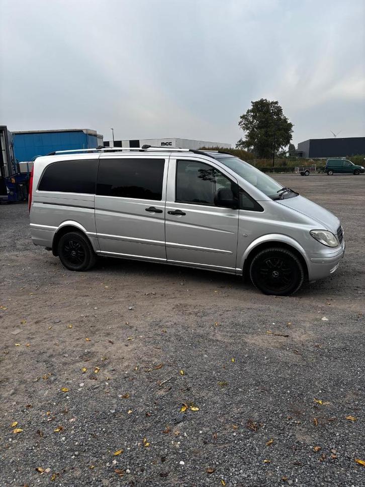 Mercedes Vito 2.2 CDI - 5 zitplaatsen, Auto's, Mercedes-Benz, Particulier, Vito, Diesel, Euro 4, 5 deurs, Handgeschakeld, Zilver of Grijs