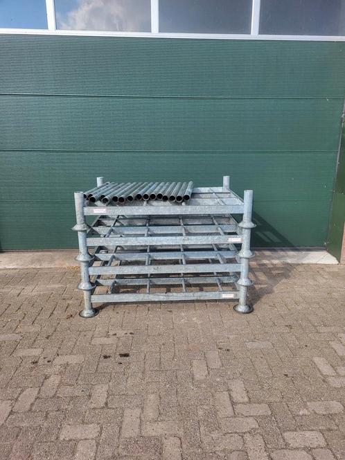Kruizinga stapelrekken/ stapelbokken, Doe-het-zelf en Bouw, IJzerwaren en Bevestigingsmiddelen, Zo goed als nieuw, Ophalen