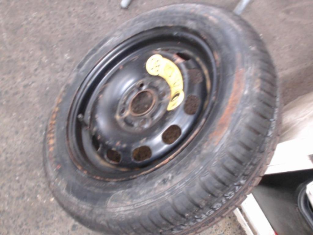 Roue Ford fiesta 6 175/65r14 2012 LP/14988, Auto-onderdelen, Overige Auto-onderdelen, Ford, Gebruikt, Ophalen