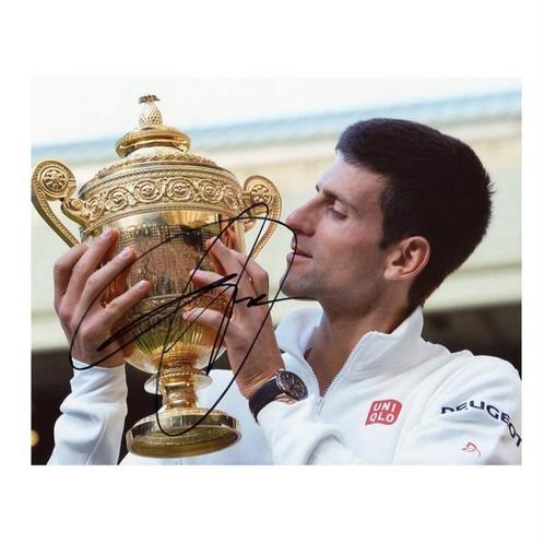 Gesigneerde foto van Novak Djokovic., Verzamelen, Muziek, Artiesten en Beroemdheden, Nieuw, Gesigneerd, Verzenden