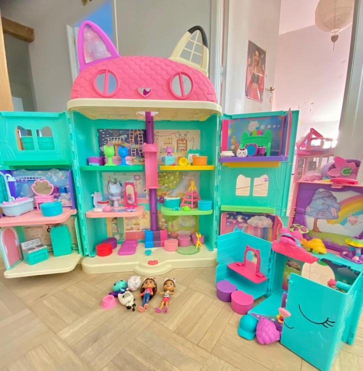 Gabby Poppenhuis, meerdere kamertjes & Baby Box Talent Show, Verzamelen, Poppenhuizen en Toebehoren, Gebruikt, Poppenhuis, Ophalen