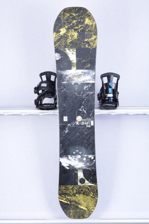 Snowboard 145 cm BURTON RADIUS, noir/jaune, woodcore, FLAT, Sports & Fitness, Snowboard, Utilisé, Planche, Envoi