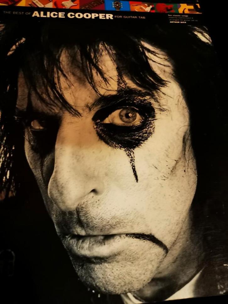 Le meilleur d'Alice Cooper, livre de musique de tablature de, Musique & Instruments, Partitions, Comme neuf, Leçon ou Cours, Rock et Metal