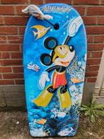 Planche de surf/bodybord enfant Mickey, Sports nautiques & Bateaux, Planche à voile sur vague, Comme neuf, Enlèvement