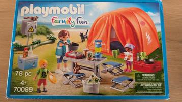Playmobil Family Fun kampeerders - 70089 beschikbaar voor biedingen