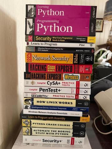 Boeken over cybersecurity en programmeren beschikbaar voor biedingen