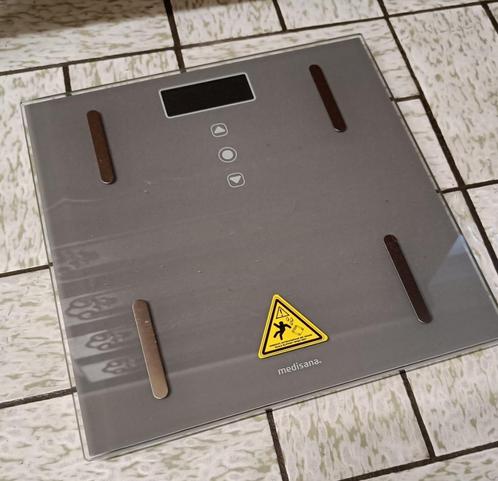 Personenweegschaal Medisana met Lichaamsanalyse, Elektronische apparatuur, Weegschalen, Zo goed als nieuw, Digitaal, Personenweegschaal