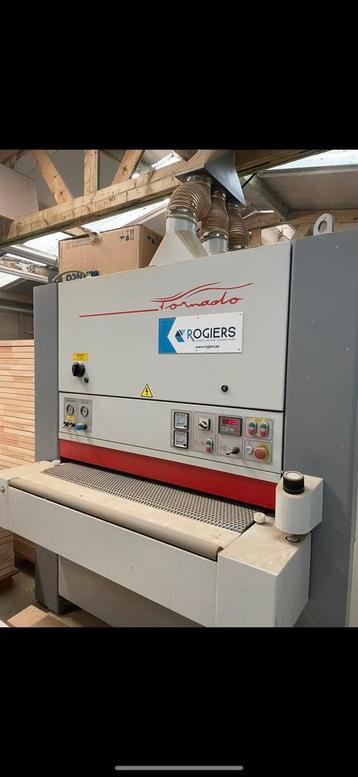 Van dikte schuurmachine beschikbaar voor biedingen