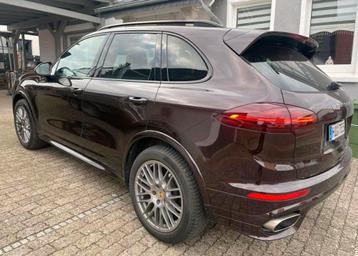 Porsche GTS velgen met zeer goede banden beschikbaar voor biedingen