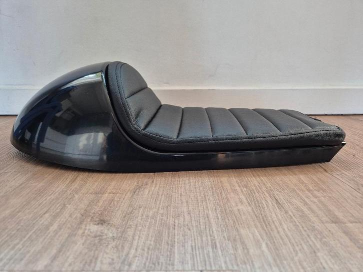Zadel Caferacer - zitje seat met kuip, Motoren, Tuning en Styling, Ophalen of Verzenden