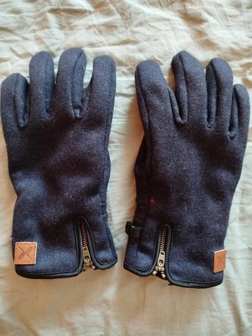 Zeer warme uniseks handschoenen (Extremties) beschikbaar voor biedingen