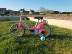 b-twin fiets 14 inch met steunwieltjes, Fietsen en Brommers, Ophalen, Zo goed als nieuw