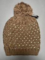 Bonnet beige à pompon et strasses Style neuf --, Sans marque, Bonnet, Enlèvement ou Envoi, Neuf