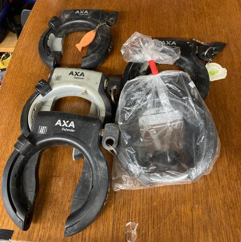 AXA defender fietsslot nog 3 stuks met 1 sleutel, Fietsen en Brommers, Fietsonderdelen, Zo goed als nieuw, Ophalen of Verzenden