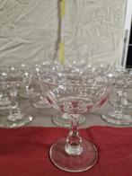 Vaisselle ancienne, 11 coupes à champagne, 2 verres à vin ta, Antiquités & Art, Enlèvement ou Envoi