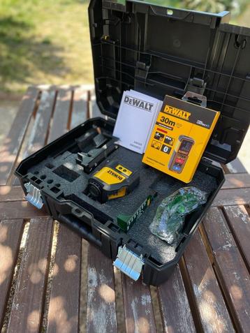 DeWalt Kruislijnlaser Groen + afstandsmeter beschikbaar voor biedingen