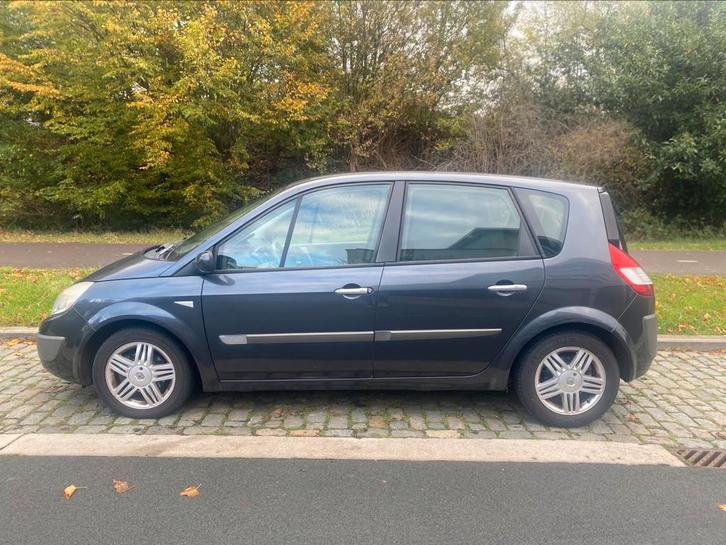Betrouwbare renault scenic* 164DKM* airco*, Auto's, Renault, Particulier, Scénic, ABS, Airbags, Airconditioning, Alarm, Bluetooth