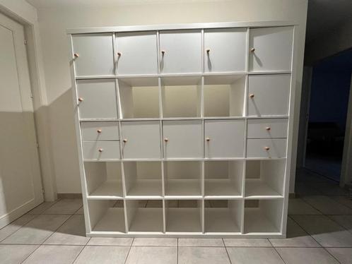 Witte kast Kallax Ikea, Huis en Inrichting, Kasten | Overige, Zo goed als nieuw, Ophalen