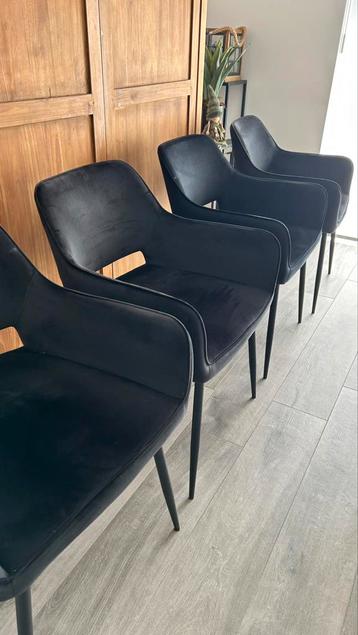 Zwarte eetkamer stoelen te koop. beschikbaar voor biedingen