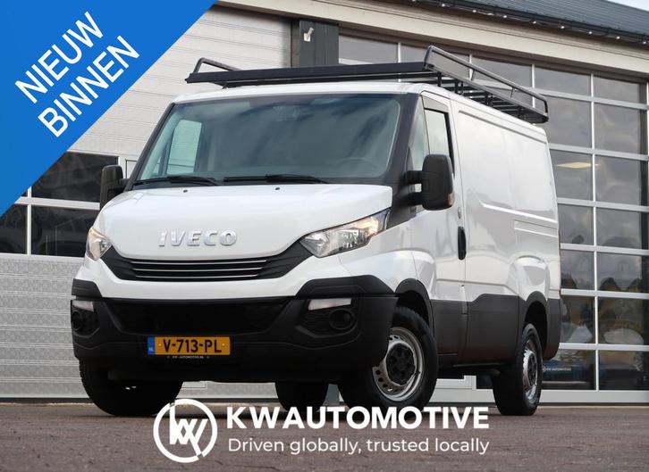 Iveco Daily 35S14V 300 L1H1 AUT/ 3,5t/ CAM/ CRUISE/ TREKHAAK, Auto's, Bestelwagens en Lichte vracht, Bedrijf, Te koop, ABS, Achteruitrijcamera