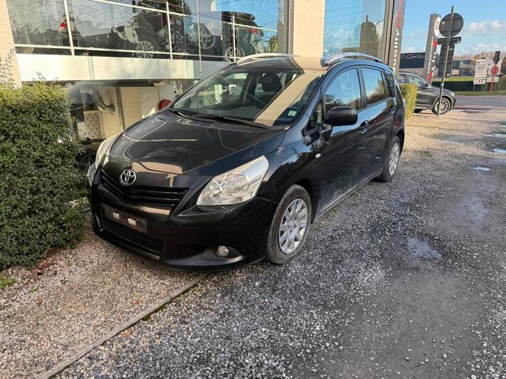Toyota verso 2L diesel export, Auto's, Toyota, Particulier, Verso, Diesel, Euro 5, 5 deurs, Handgeschakeld, Zwart, Zwart, Stof